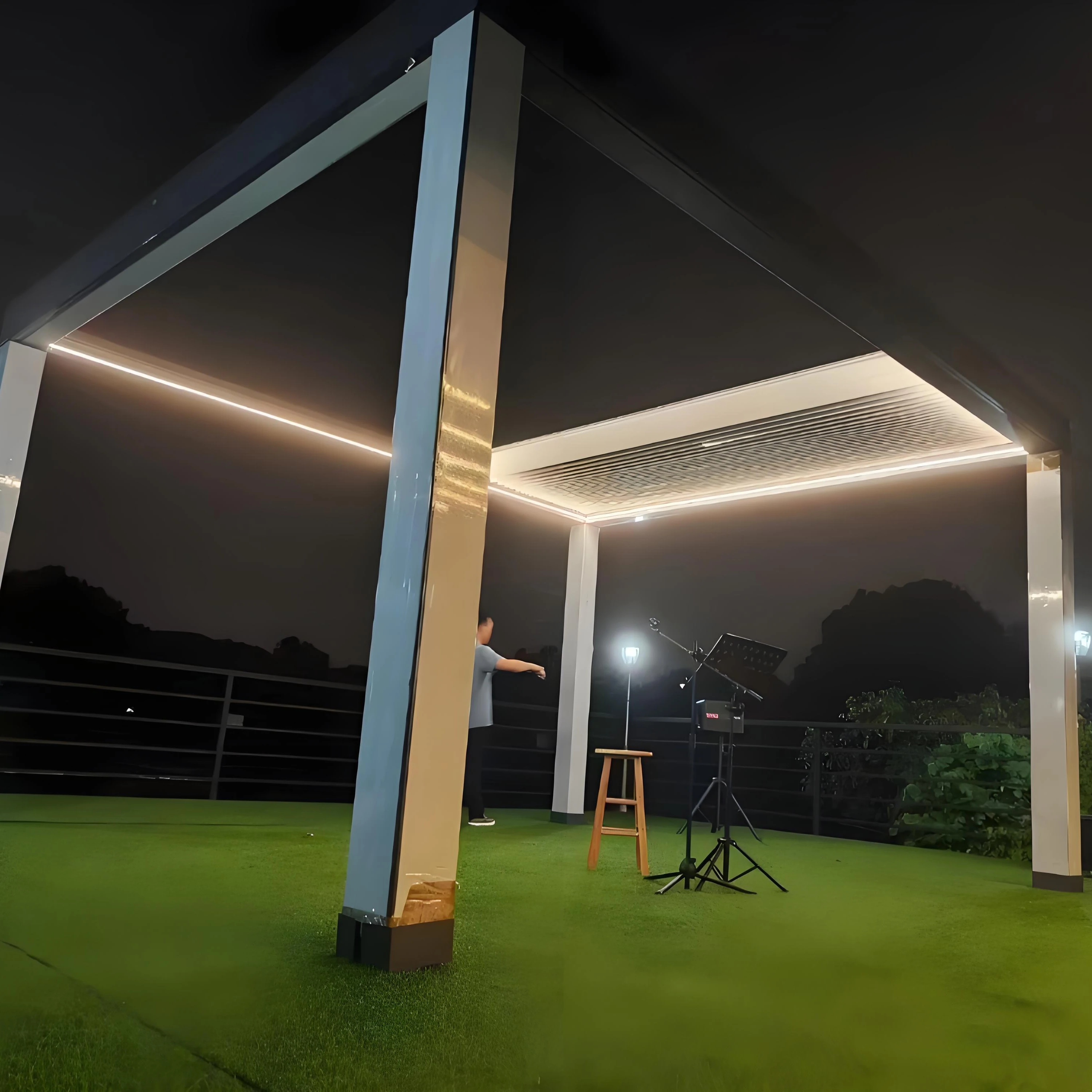 Factory Direct Outdoor Waterproof Retractable Roof Motorized Pergola Canopy Awnings with Garden Pergolapromote sales