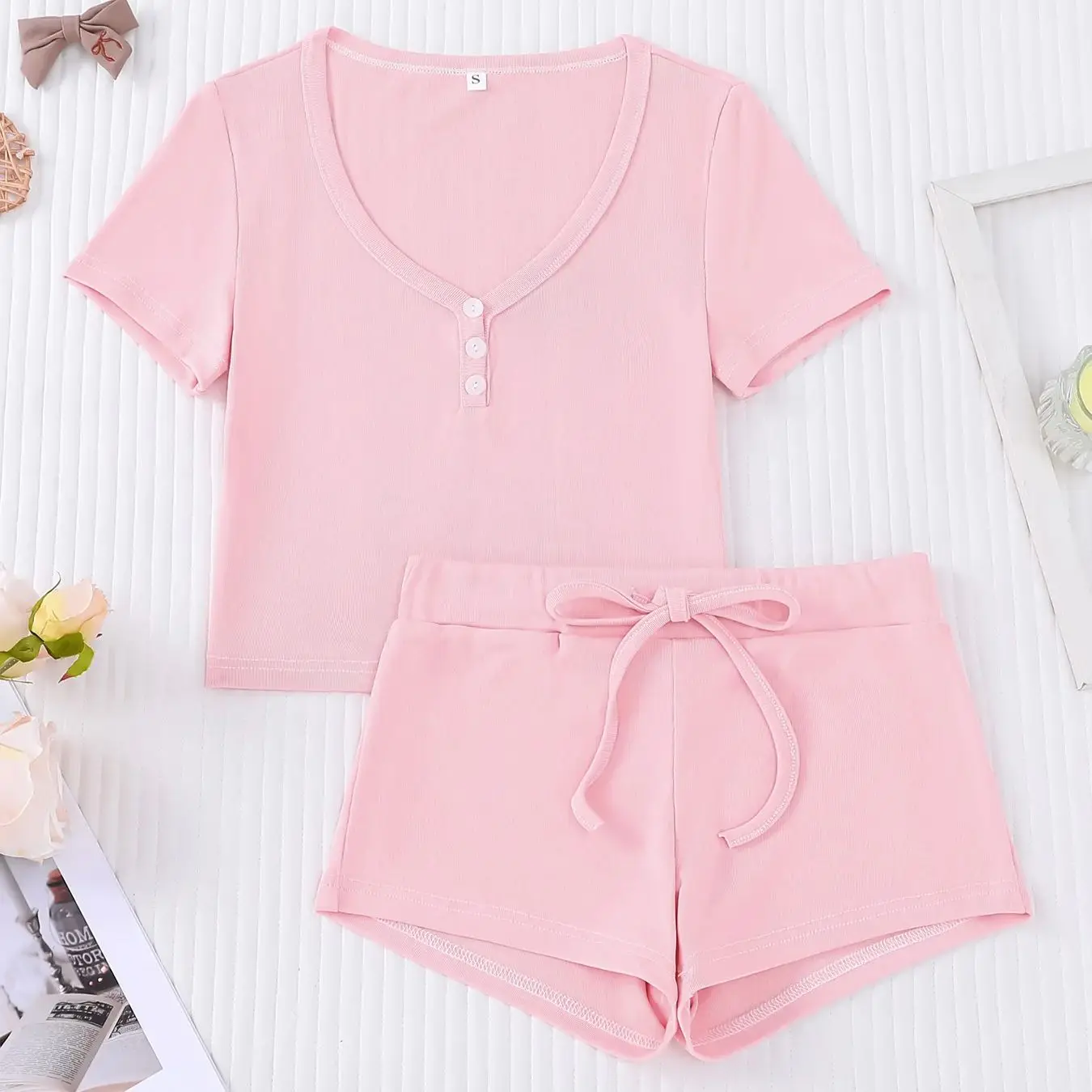 

Women's Pink Texture Pajama Set V-neck Short Sleeve Drawstring Shorts Comfortable and Casual, Suitable for Outerwear at Home