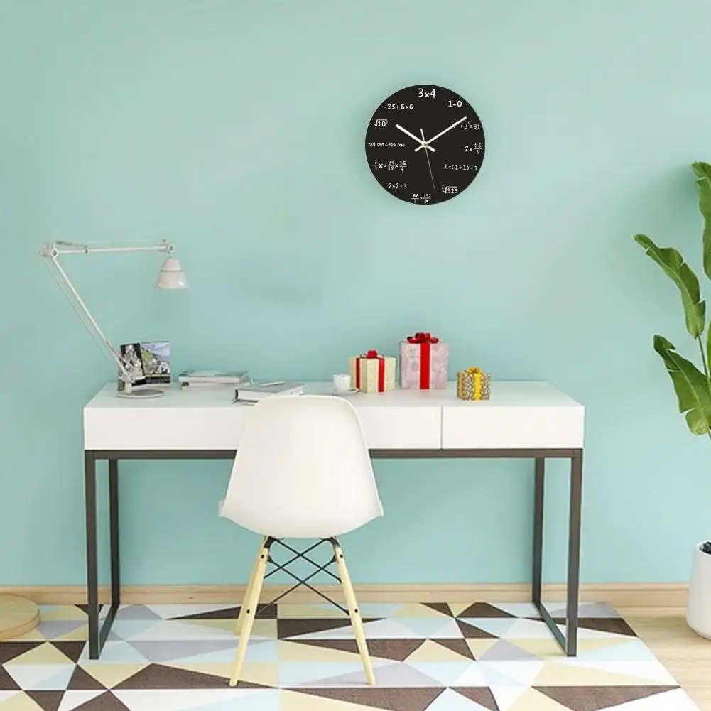 Cadeau pour ingénieur, horloge murale silencieuse en bois avec mouvement à quartz sans tic-tac, décoration de salle de classe, horloge avec crochet de suspension, éducative