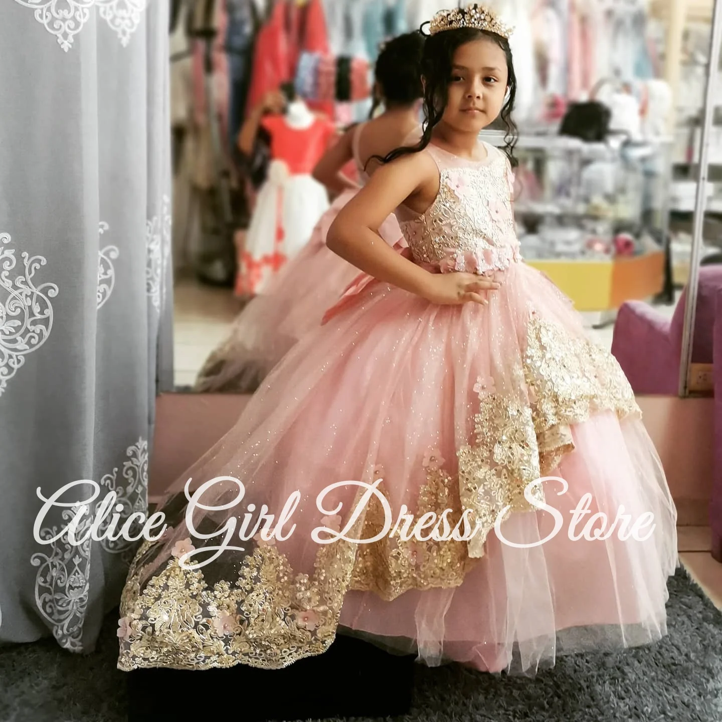 

Customized Pink Flower Girl Dress Floor Length For Wedding Floral Lace Appliques Kids Birthday Party First Communion Ball Gowns
