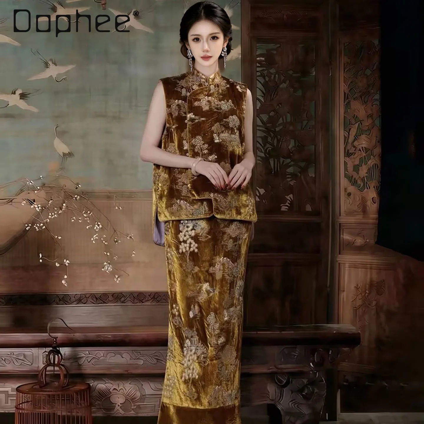 

New Chinese Style Spring High-end Heavy Industry Embroidery Sequins Silk Vest High Waist A-line Skirt Light Luxury Two-piece Set