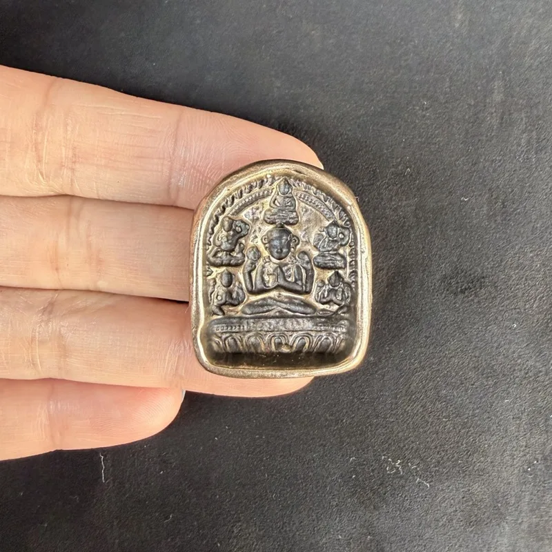 Nepalese bronze-colored wusha seal pendant with a vintage Tibetan Buddhist design