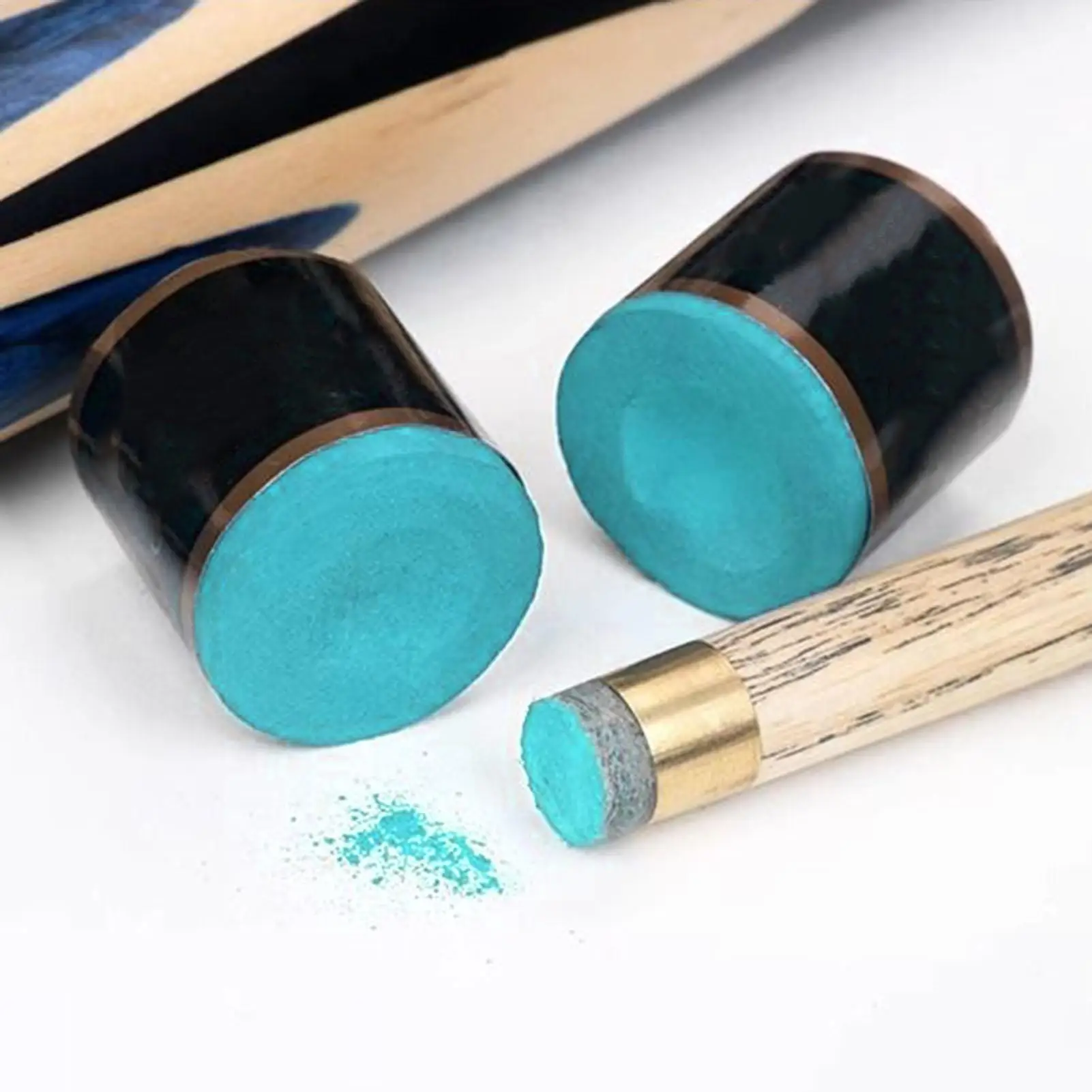 

Мел для кия для бассейна, противоскользящий усилитель точности, 2 шт., профессиональный кий для мужчин и женщин, домашний семейный развлекательный клуб