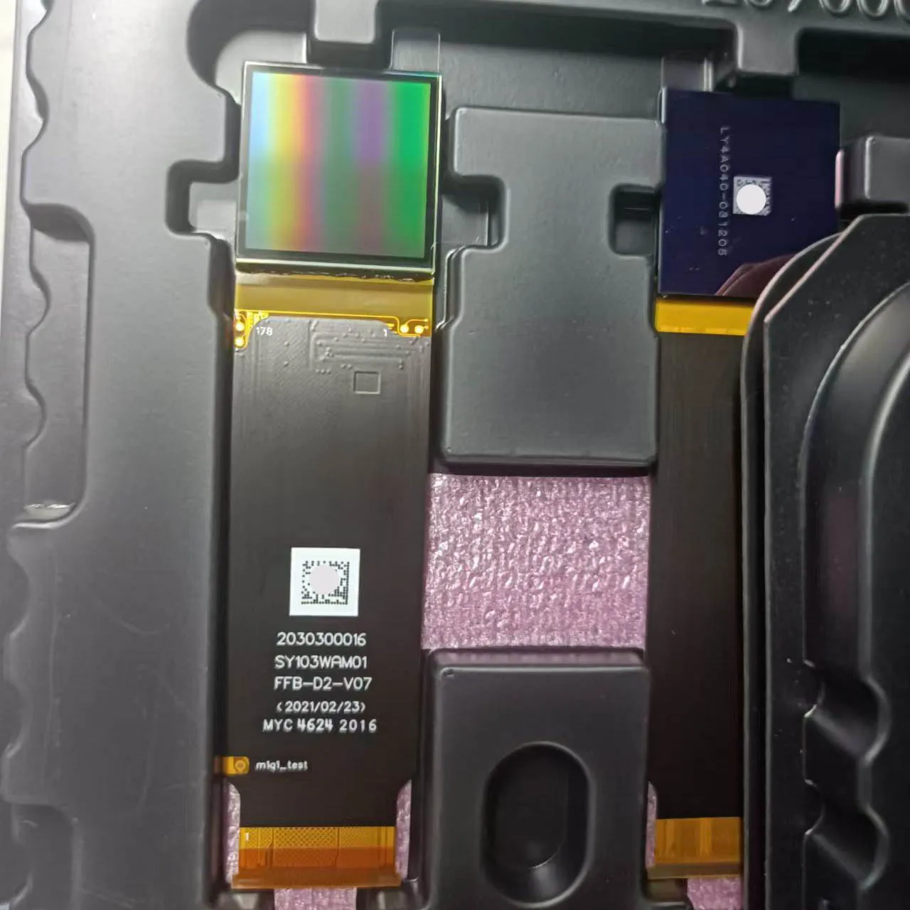 1.03-Inch display high brightness 2560 (RGB) × 2560 resolution OLED miniature display