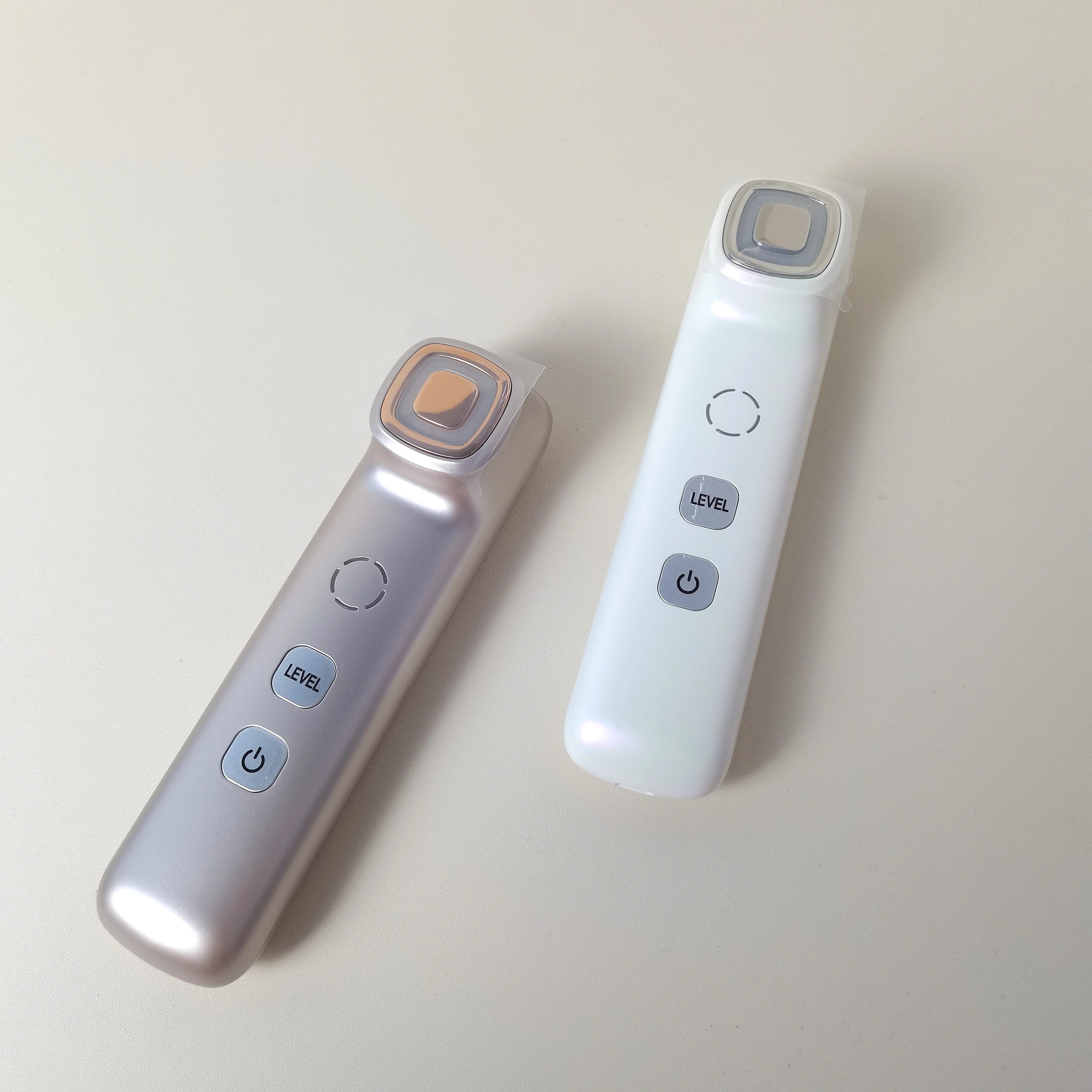 Machine RF Anti-âge EMS pour le visage et le cou, masseur de serrage de la peau, Vibration thermique, réduit le Double menton, dispositif Anti-rides