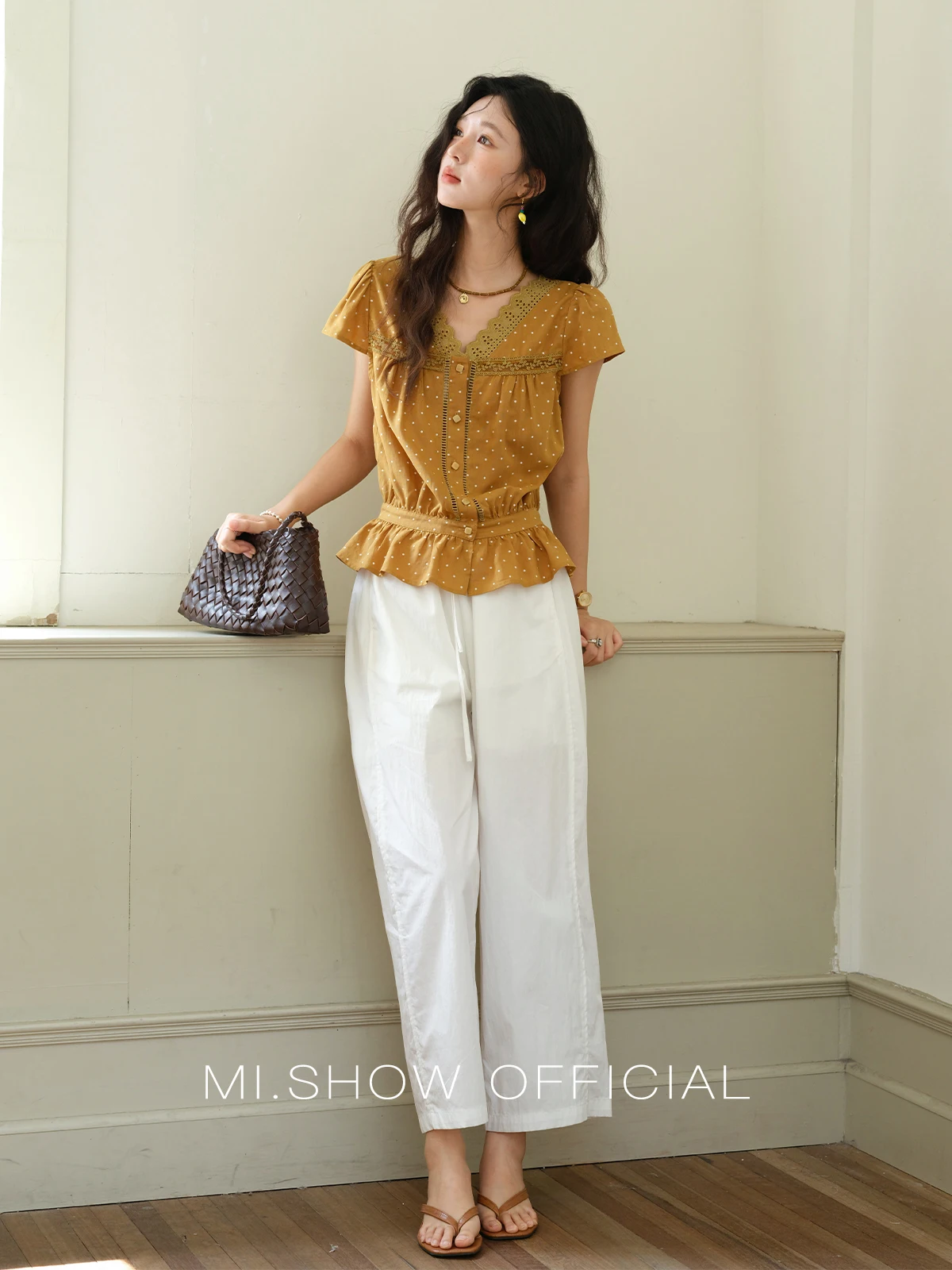 

MISHOW Women's V-neck Lace Splicing Blouse 2025 Summer New Ladies Fashion Polka Dot Hollow Ruffle Button Female Top MXE38X1847