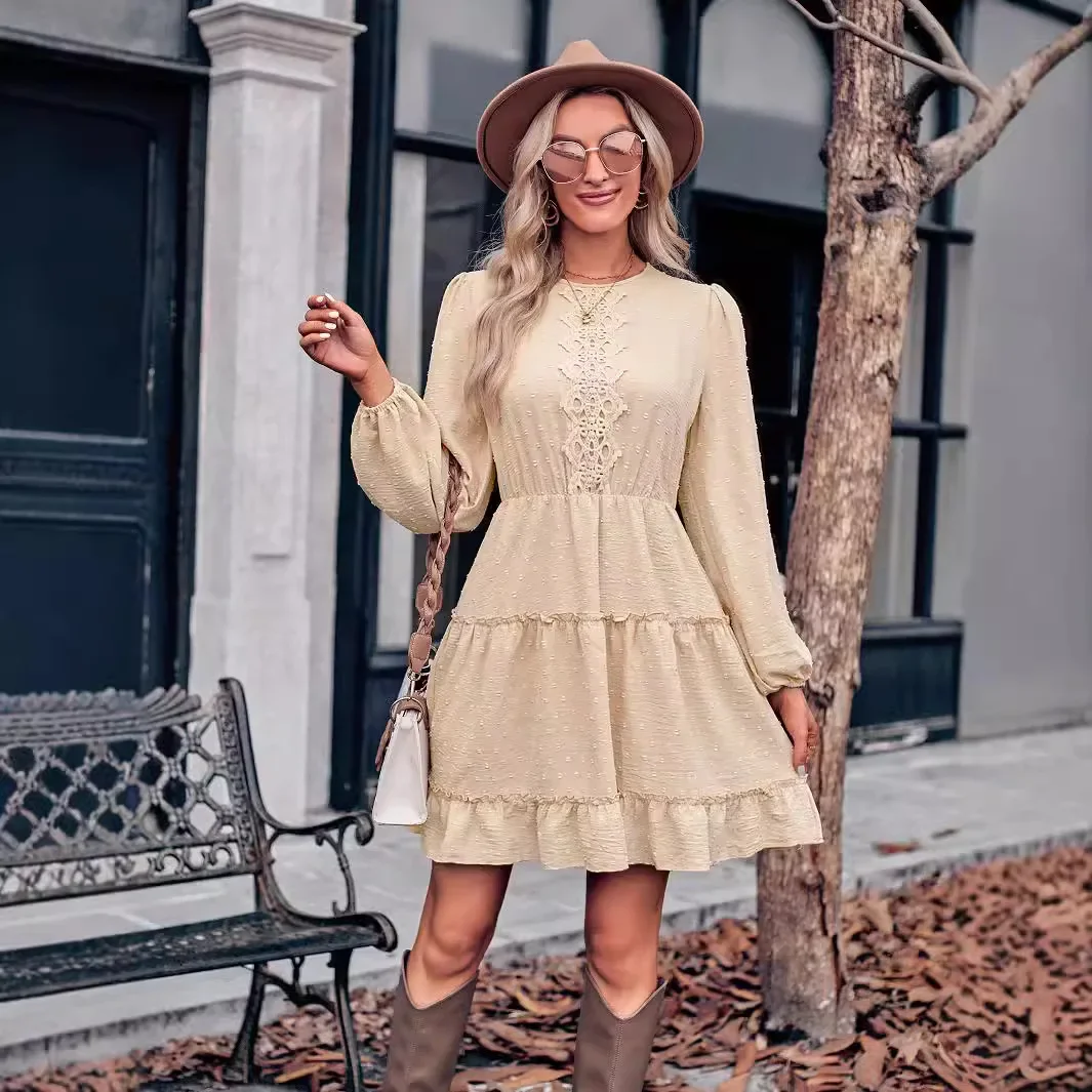 ชุดเดรสสตรีคอกลมผ้าลูกไม้สีทึบเอวสูงชุดมินิเดรสเซ็กซี่ใหม่