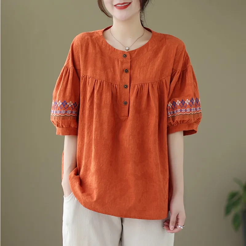 Women Summer Casual T-shirts New Arrival 2024 Vintage Style Floral Embroidery Loose Female Short Sleeve Cotton Tops Tees W1812