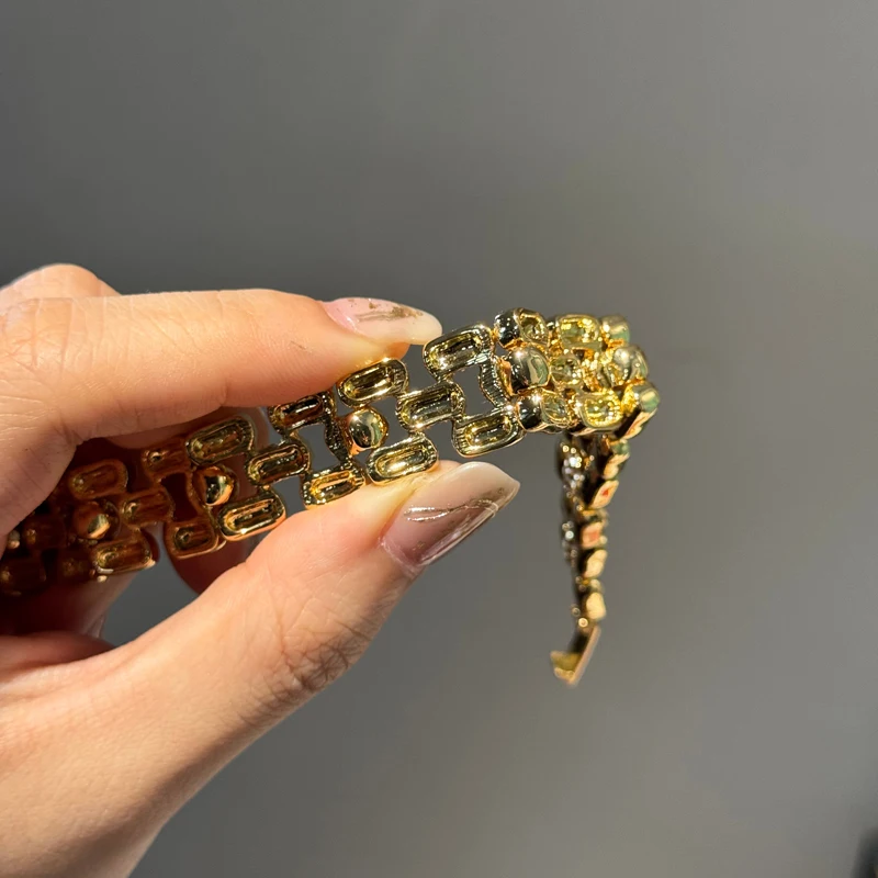 Vintage 18k Gold Plated Watch Strap Chain Bracelet Charm Bangles For Woman Love Jewelry Accessories 2025 Trendy Gift New Arrival