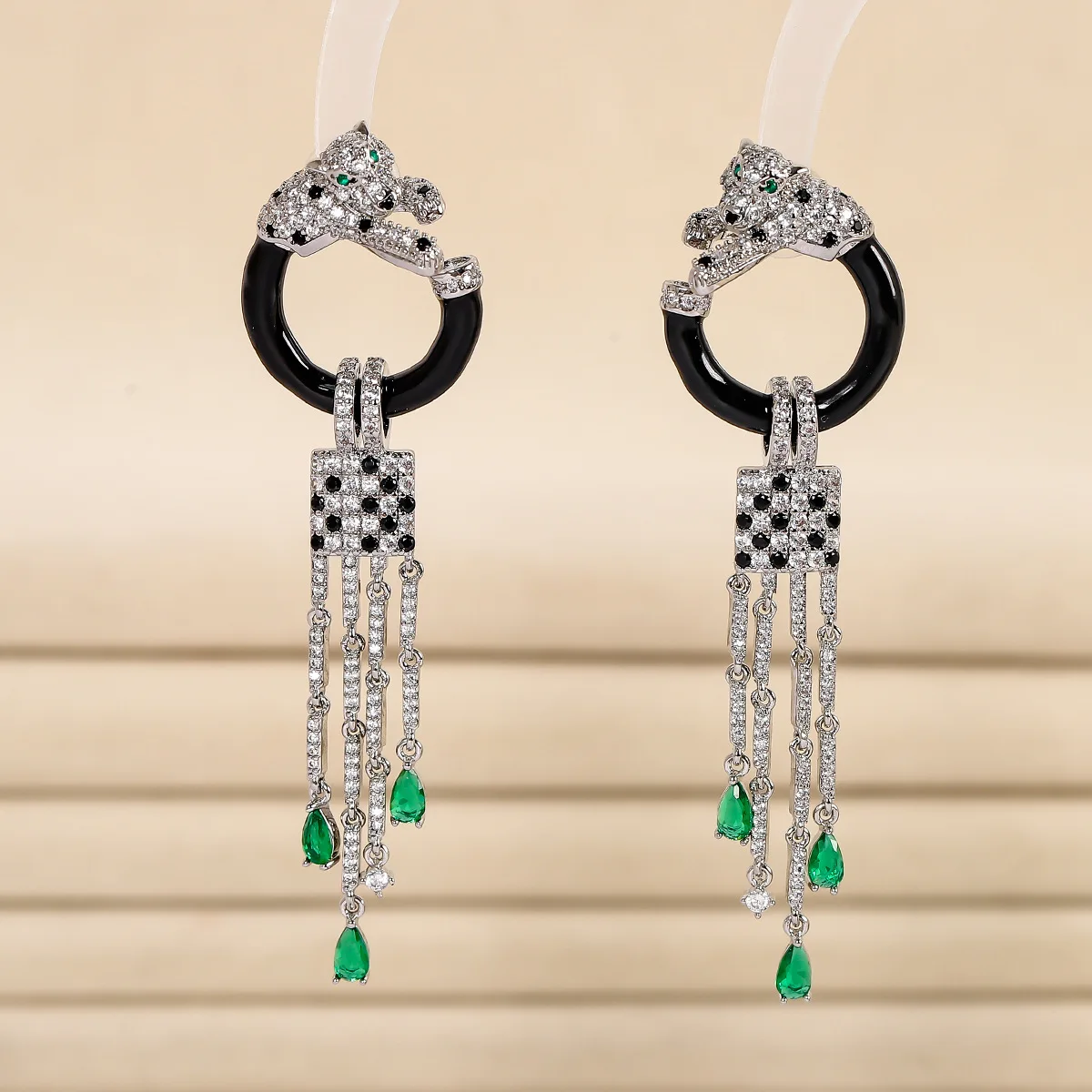 

Women New openwork Earrings 925 Silver Needle Leopard Head Tassel inset Zircon