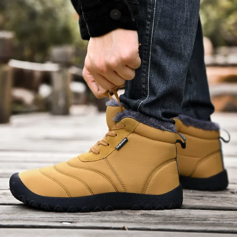 Stivaletti Stivali da neve invernali da uomo Alla moda Outdoor Mid High Top Scarpe di cotone nero Suola in gomma Scarpe sportive invernali retrò