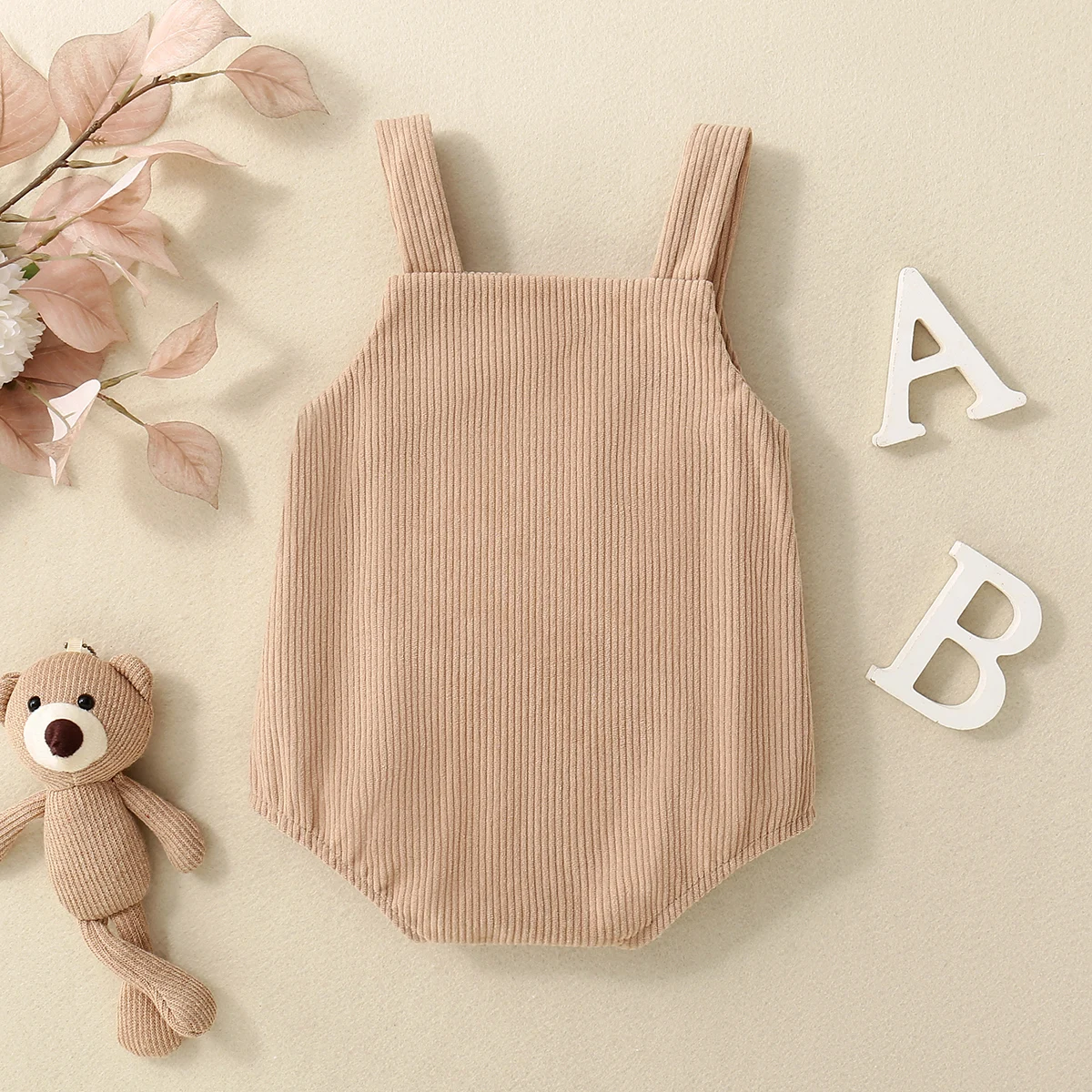 Summer unisex embroidered sports top, suitable for infants and toddlers, for both boys and girls, triangular romper