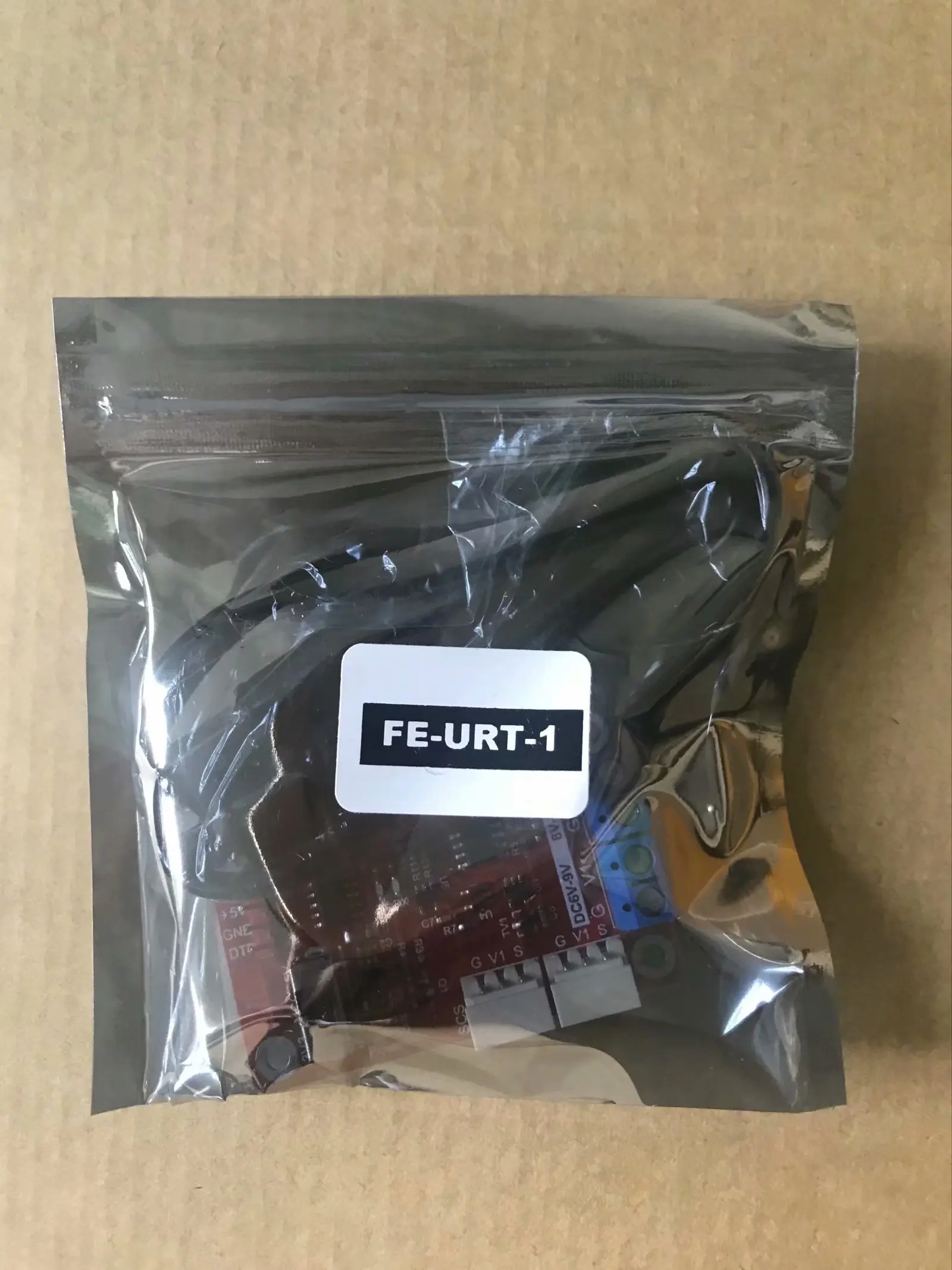 

Многофункциональный преобразователь сигнала последовательного порта USB/URAT в SMS (RS485) и SCS (TTL) Сервоконтроллер Feetech