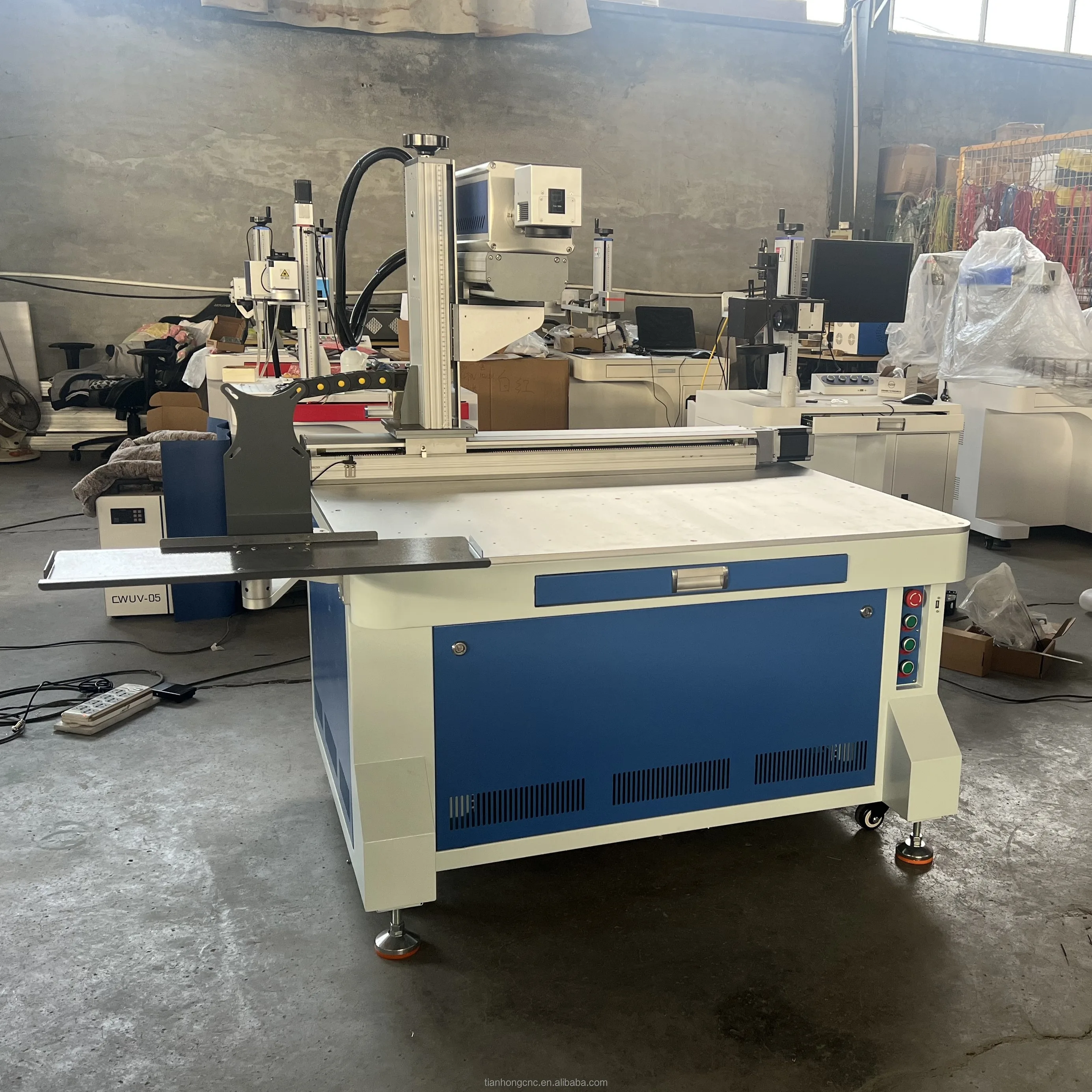 Versatile Advanced Engraver - Custom 600*800mm Splicing for Wide-format Wood Board Engraving