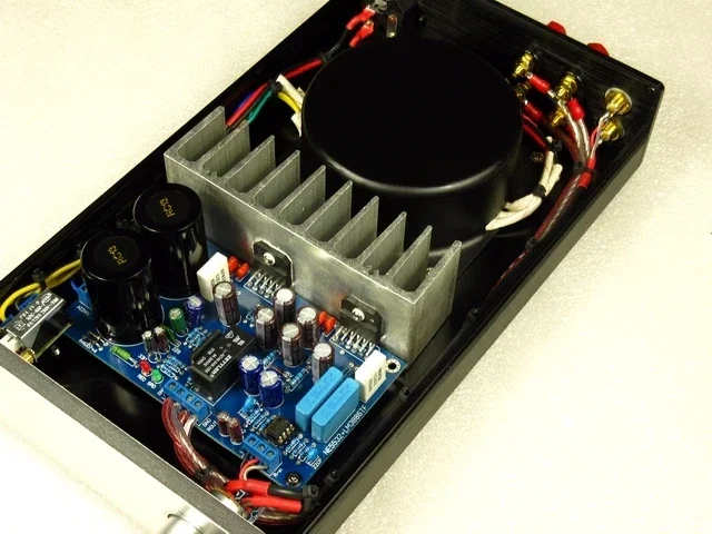 

DIY HIFI fever classic NE5532 + LM3886 Amplifier independent cooling with protective 68W*2 2.0 channel Digital amplifier