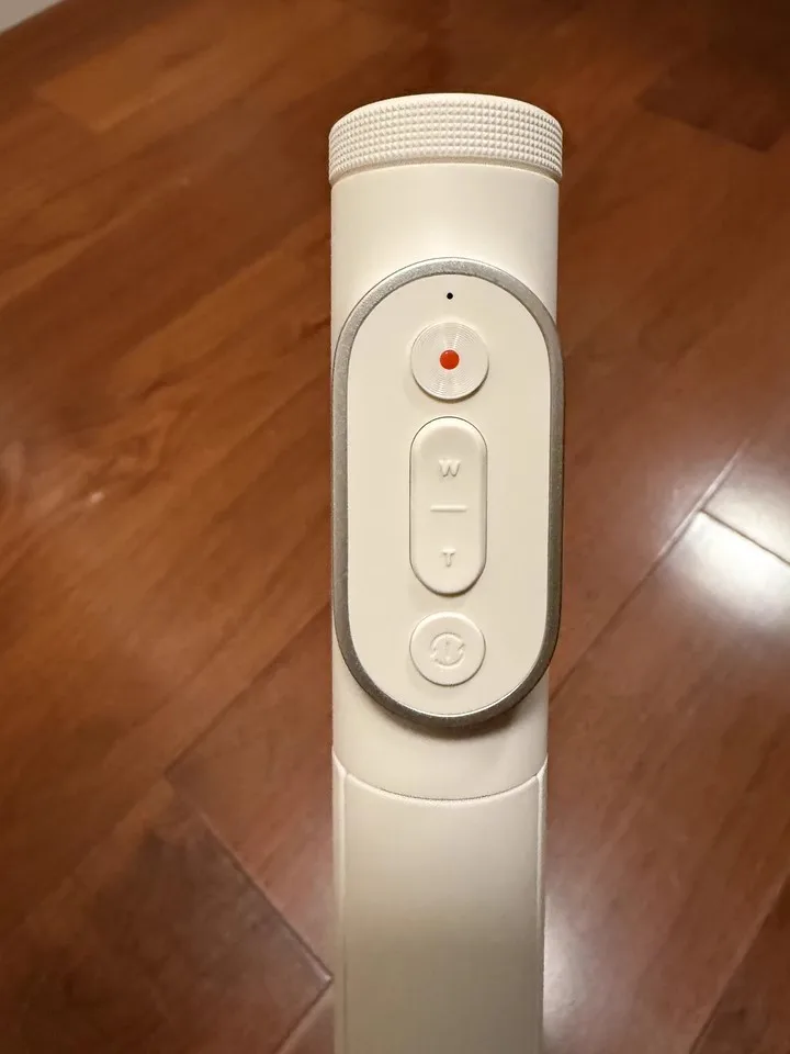 حامل تكبير Xiaomi الجديد لعام 2025 عصا سيلفي 2 محمولة للسفر متعددة الوظائف مزودة بتقنية البلوتوث وجهاز تحكم عن بعد وحامل ثلاثي القوائم لالتقاط الصور