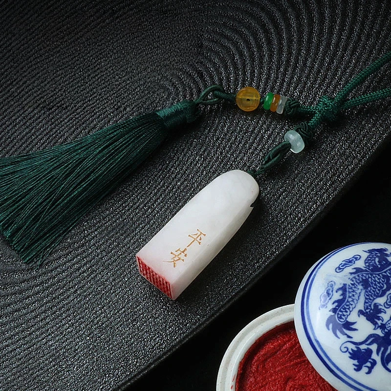 Handmade Jade Chinese Seal Carving Custom Name Stamp for Calligraphy Painting Collection Book Pendant Gift Birthday Souvenir