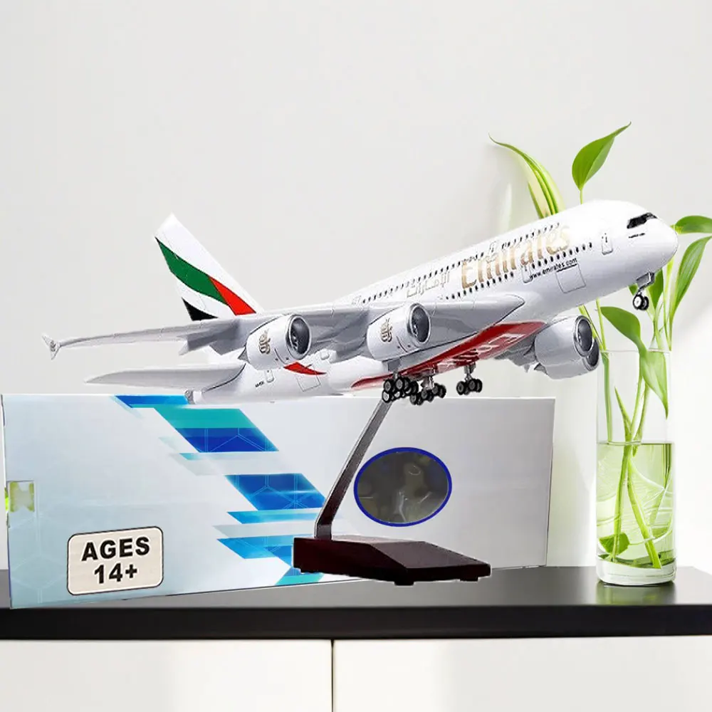 

45CM 1/160 Scale Diecast Model A380/B777 Emirates Airways Resin Airplane With Light And Wheels Airline Collection Fans Gifts