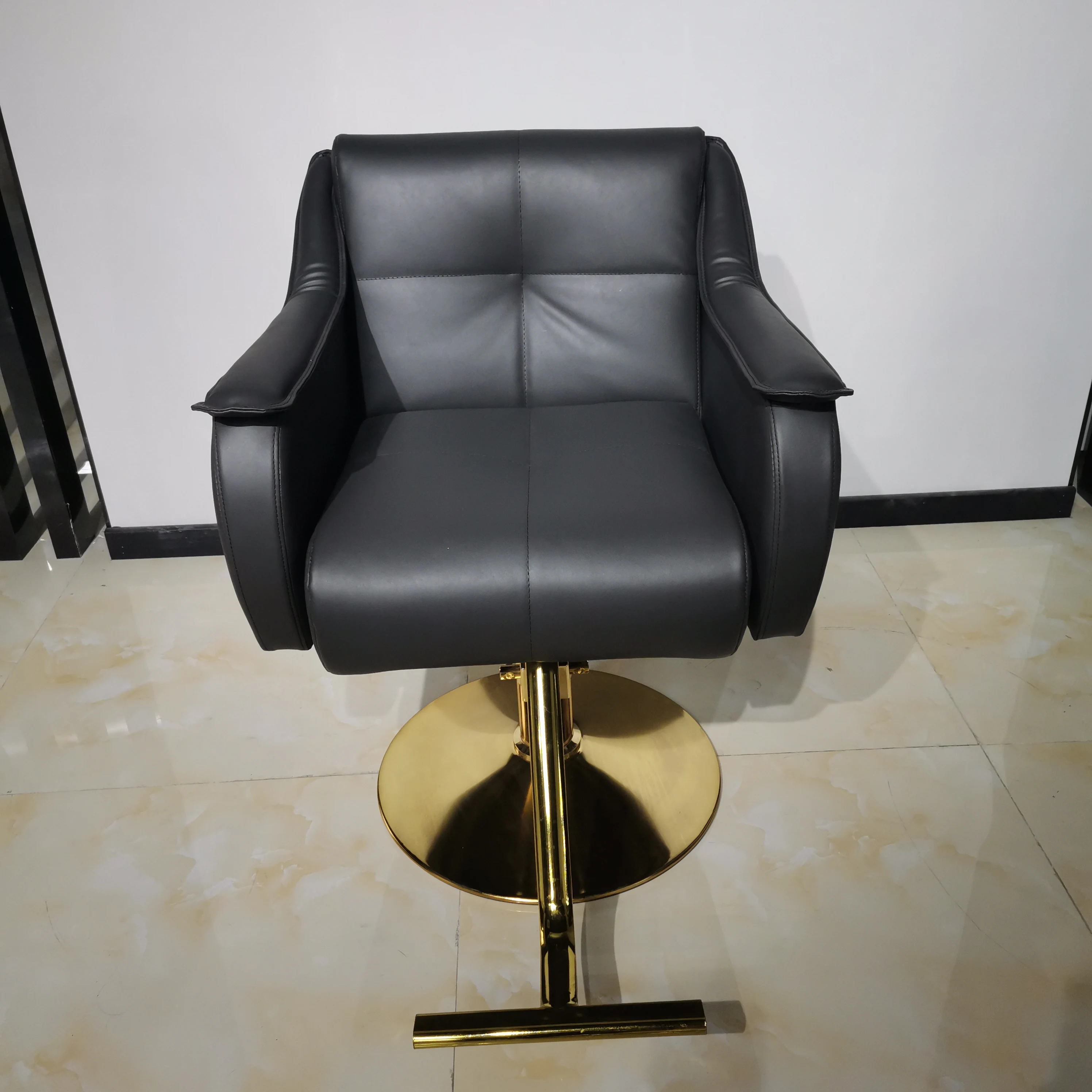 Hot Barbershop Sale Barber Furniture Black Hair Salon Chair Barber Shop Chiars