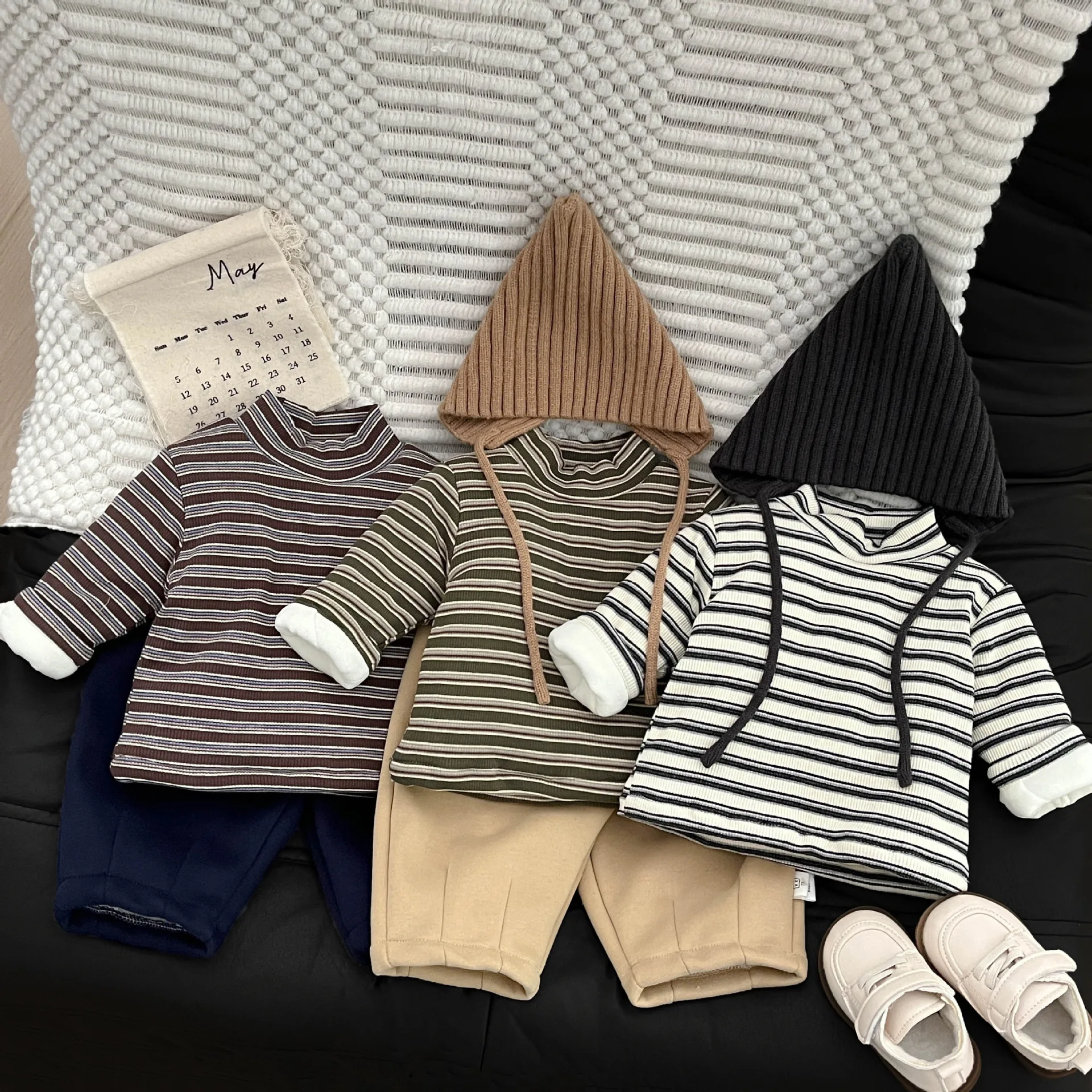 بلوزة أطفال للخريف والشتاء مع قاعدة مخملية مضافة وقطن، طبقة داخلية أنيقة مخططة وسميكة وأكمام طويلة #1