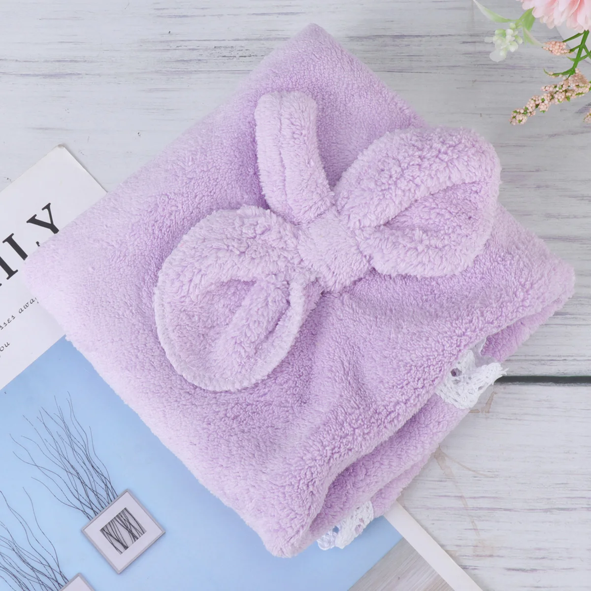 

2pcs Coral Fleece Hand Towel Soft Super Absorbent Quick Dry Hanging Towel With Bowknot For Bathroom Kitchen Microfiber