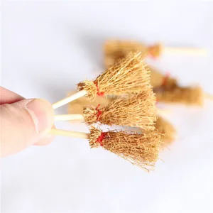 Cadılar Bayramı Partisi için Mini Hasır Süpürge, Cadılar Minyatür Pervane, Süpürge sapı, taşınabilir, sanat ve El Sanatları, Süpürge, Küçük Oyuncak, Yeni 6 Büyük satış, cadı için mini süpürge-no. 1