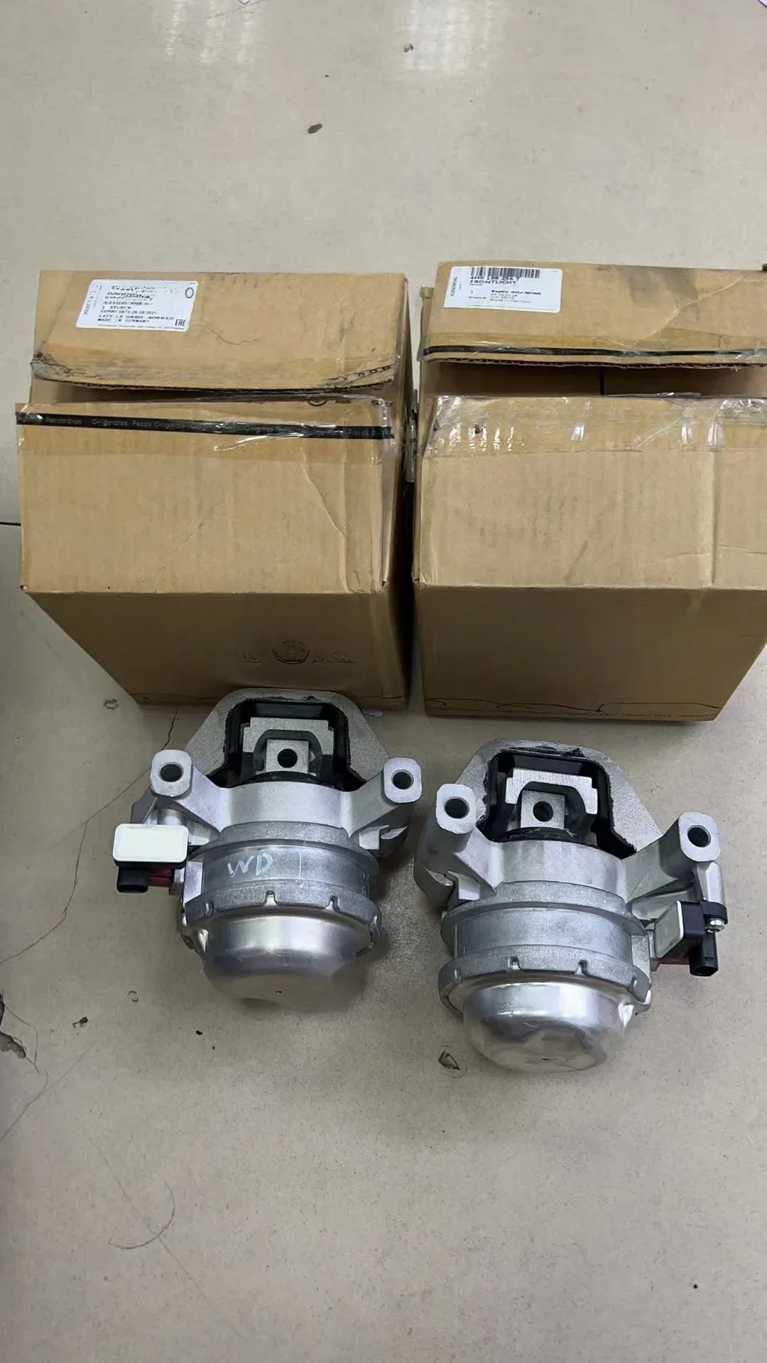 Cuscinetto in gomma per pezzi di ricambio di pregevole fattura per supporto motore 4H 0199255 AA