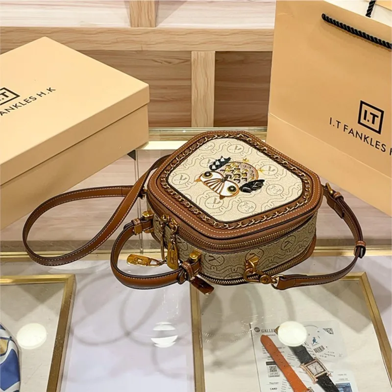 Light luxury brand designer women\'s handbag 2024 new fashionable high-end handbag crossbody shoulder bag small round bag