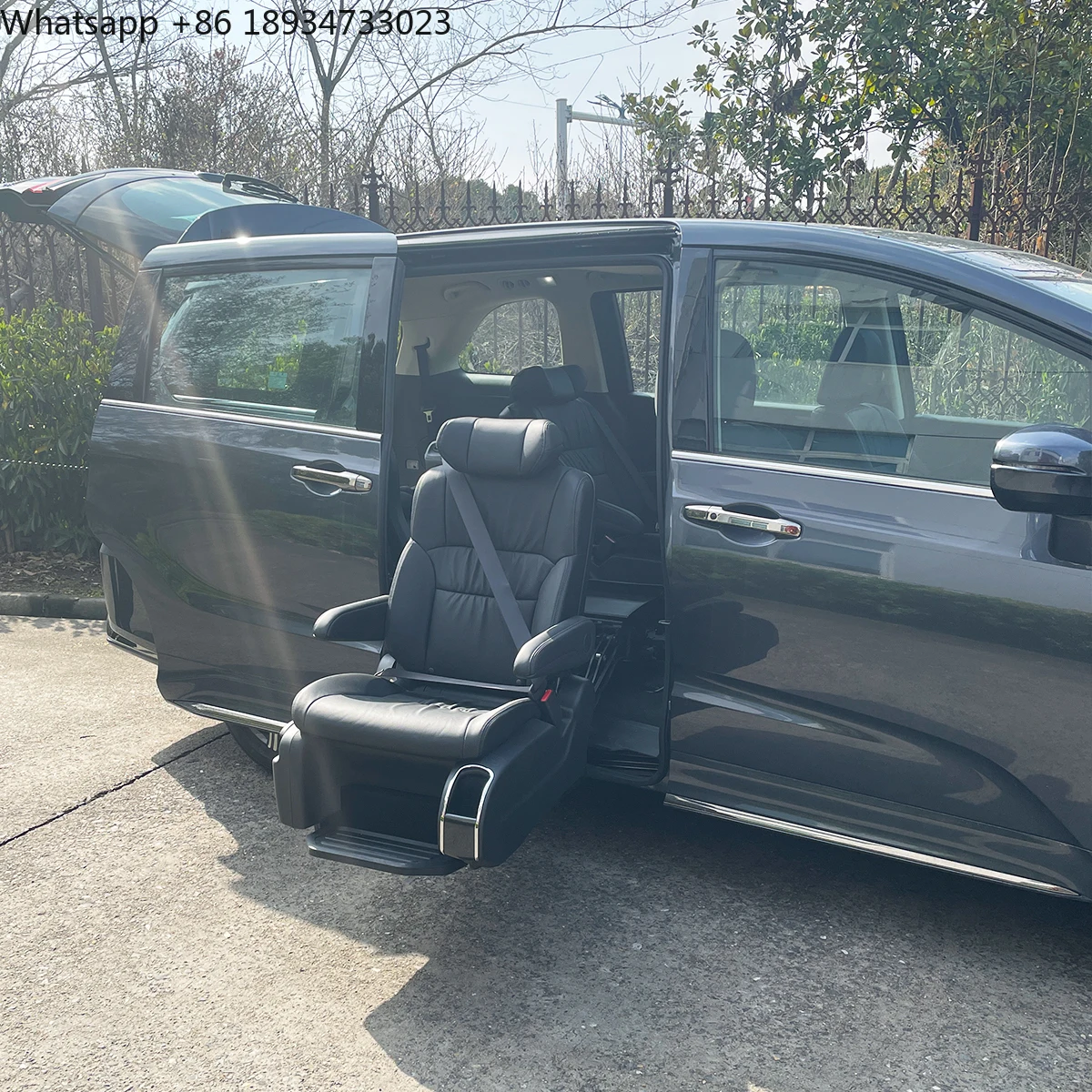 Special Handicap Disabled Accessible Swivel Turning Lifting Seat with for Wheelchair Base for Wheelchair Users Transfer