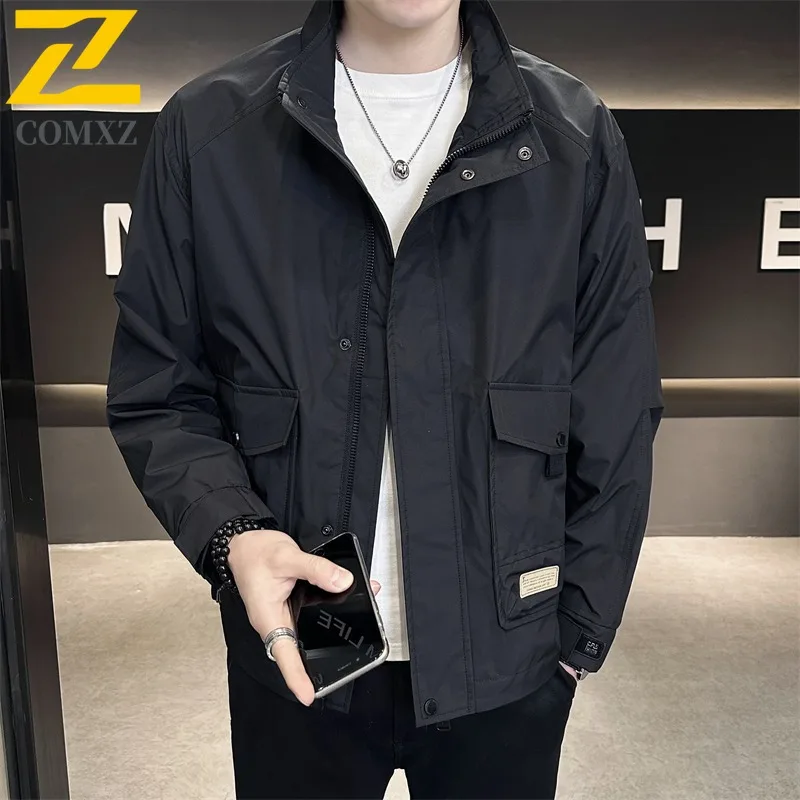 

COMXZ 2025 Mens Outdoor Hiking Jacket Loose Fit Hooded Lightweight Windbreaker Windproof Casual Coat Waterproof