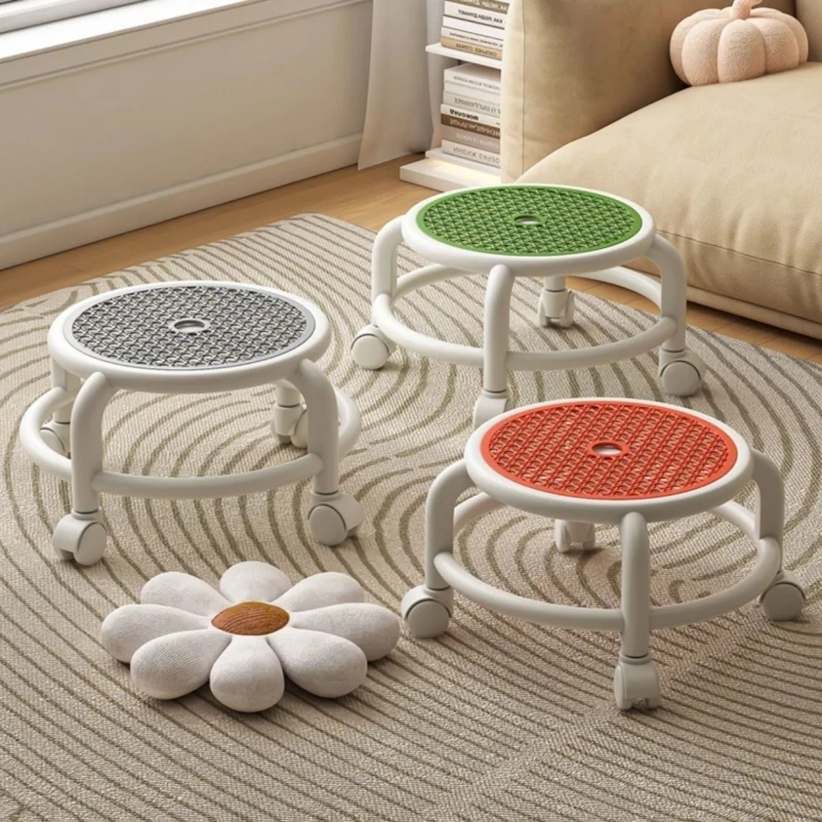 F5 Mobile Home Stool Plastic Round Rolling Low Stool Comfortable Universal Nail Art Pedicure Mini Stool High Weight Capacity