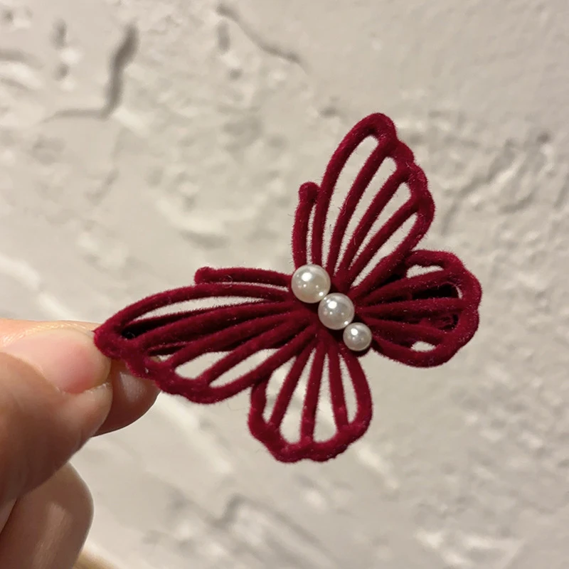 1/2 stücke Elegante Samt Perle Schmetterling Haarnadeln Frauen Mädchen Pony Haar Clips Barrettes Zubehör Haarspange Kopfbedeckungen