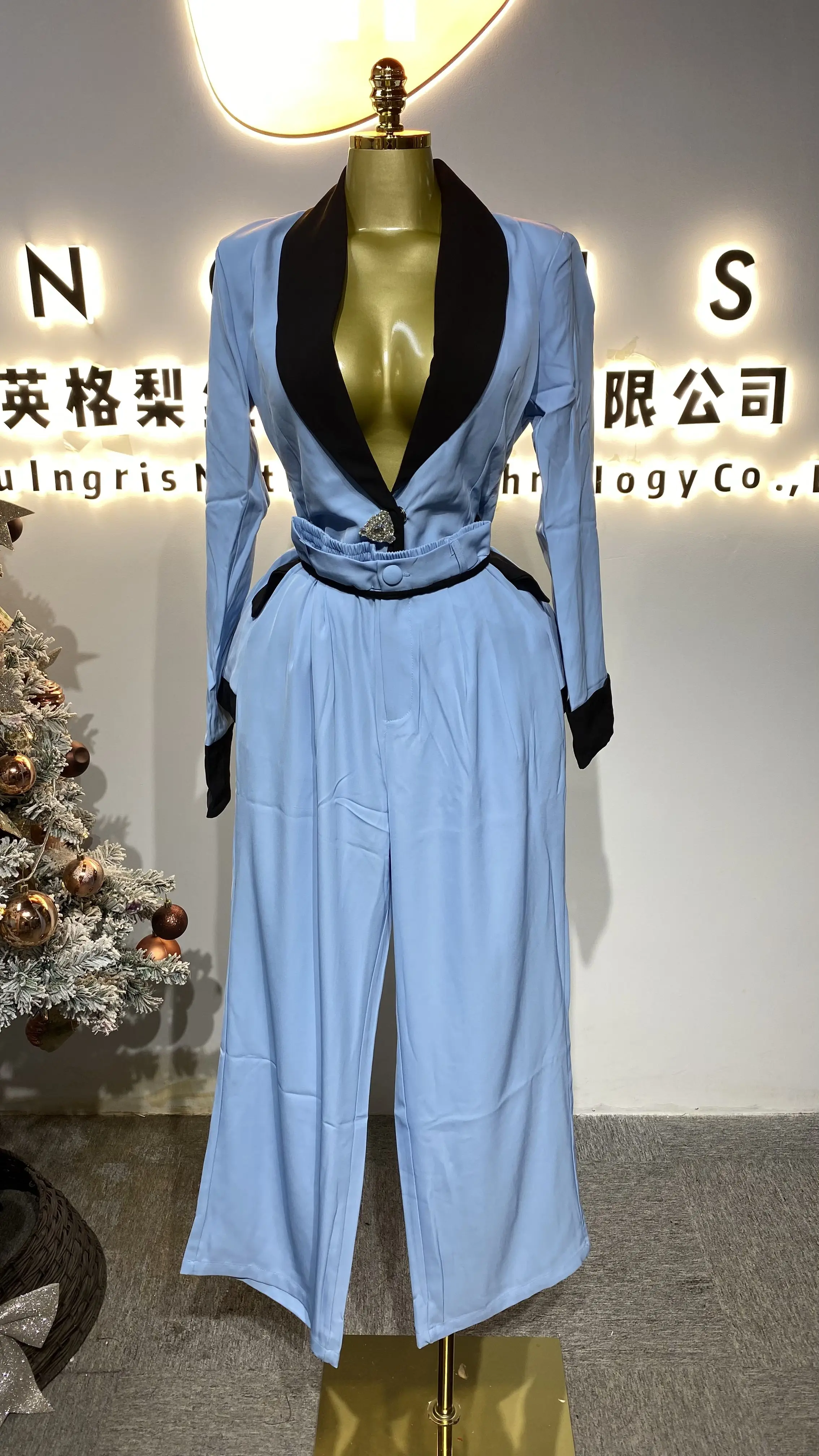 

2025 Women's Two-Piece Zippered Hooded Top and Sweatpants Graphic Print Casual Two-Piece Set-GZXX287