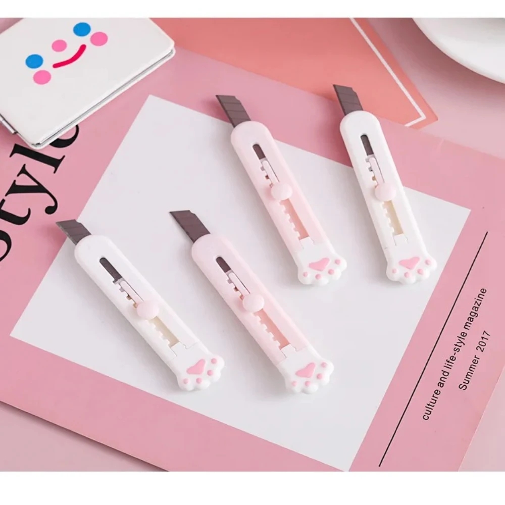 Mini Cat Paw Shaped Utility Knife Lightweight Retractable Cutter Cute Daily Tool for Package Unpacking Paper Craft School Office