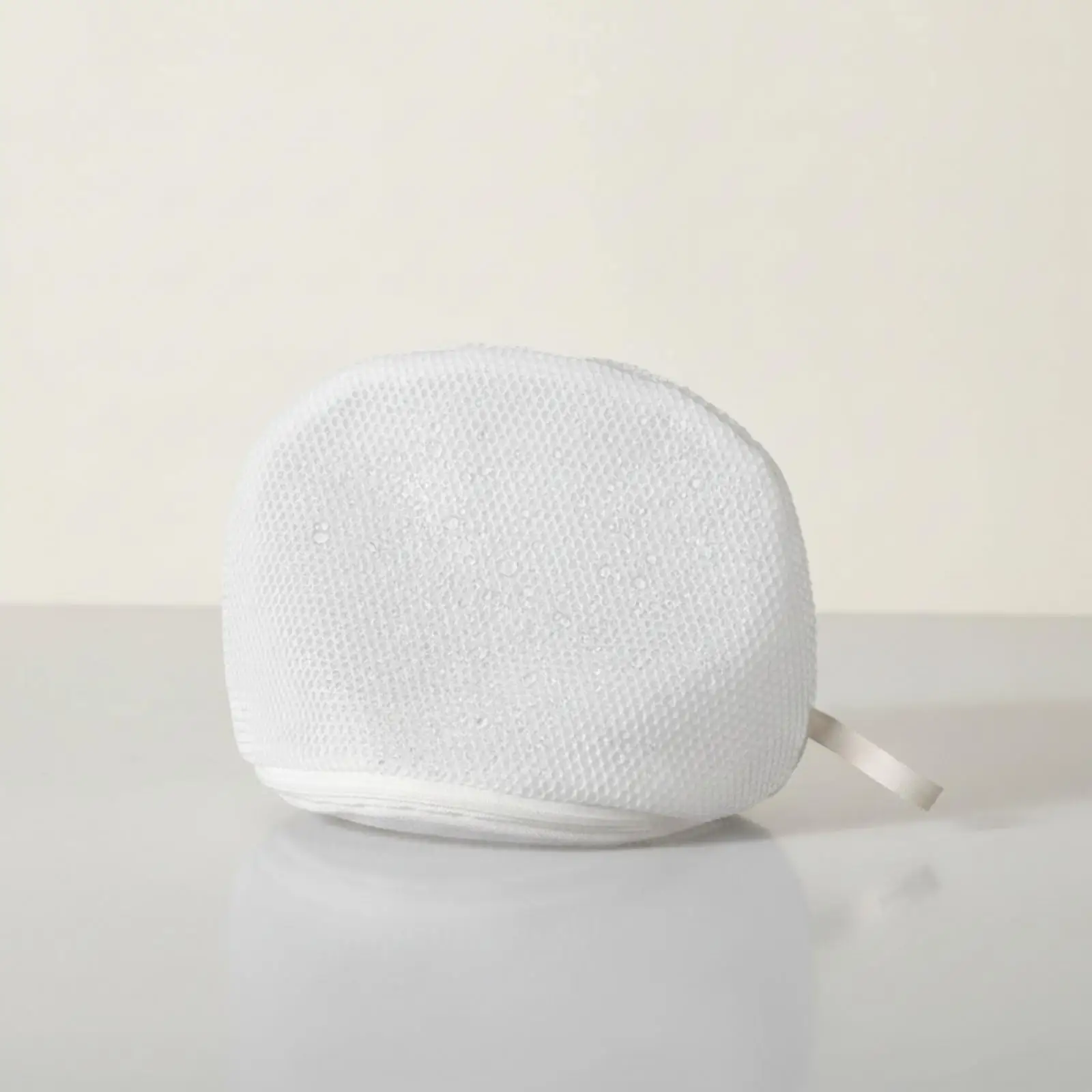 Underwear Washing Bag with Foam Support Machine Washable Structured Lingerie Wash Bag Safeguarding Long-Lasting