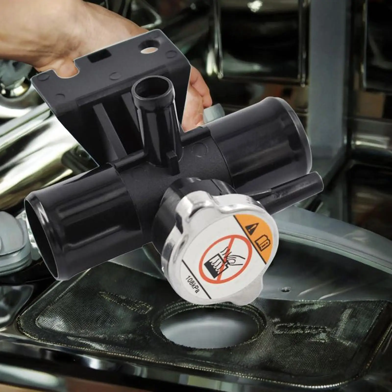 حشو مبرد المحرك 1350A015 لميتسوبيشي أوتلاندر 2007-2019 #1