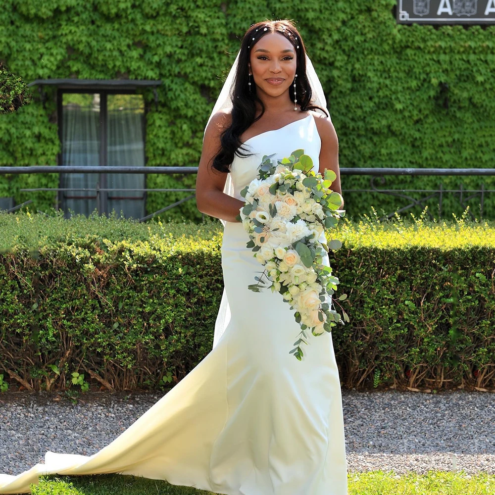 

Elegant Satin Wedding Dresses African Women One Shoulder Mermaid Bride Gowns Simple vestido de novias Sweep Train Customized