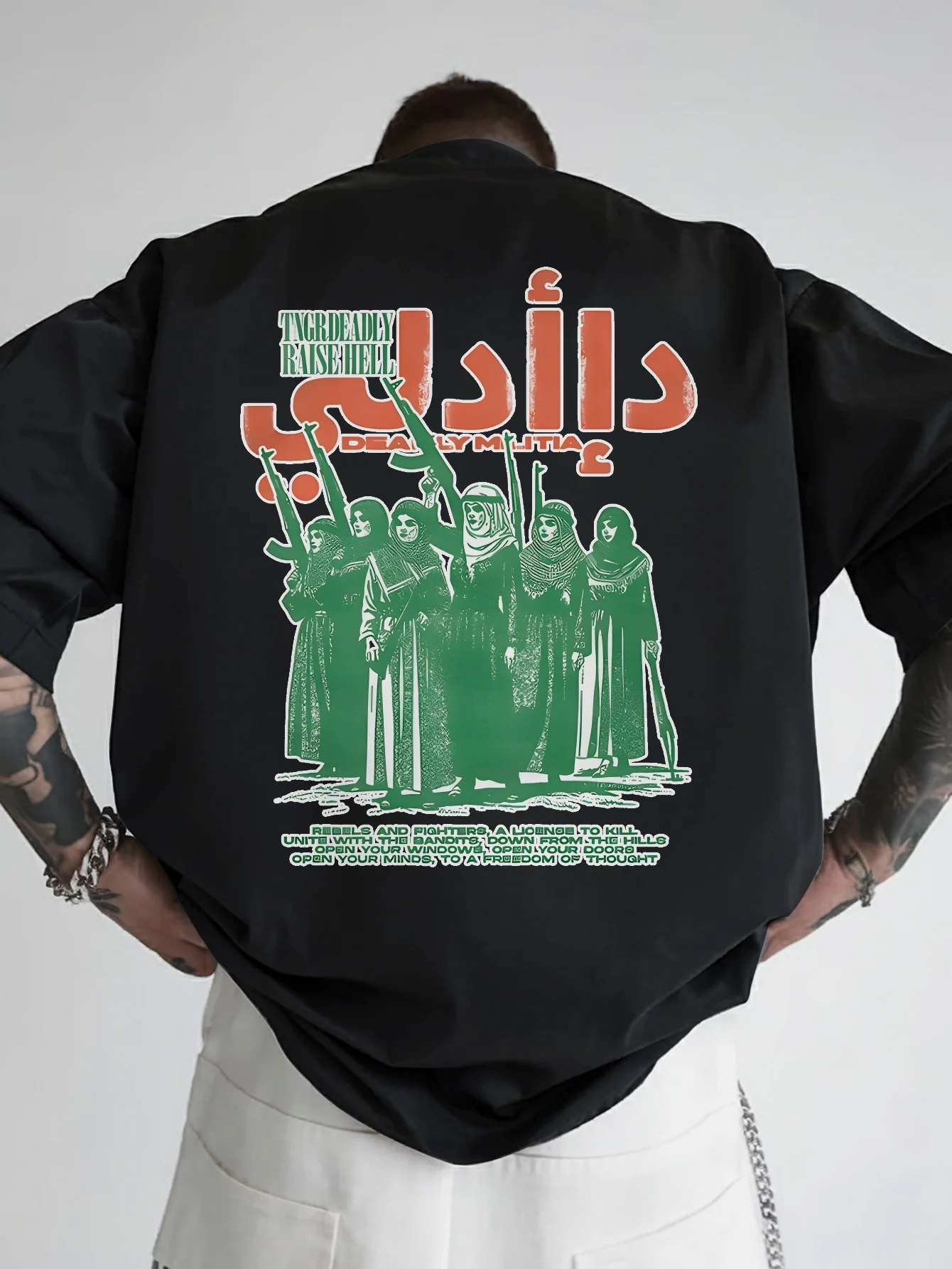 Arabic Letter Print T-Shirt Back Print Trendy and Fashionable Summer Versatile Short Sleeve Tee Casual Everyday Top for Men