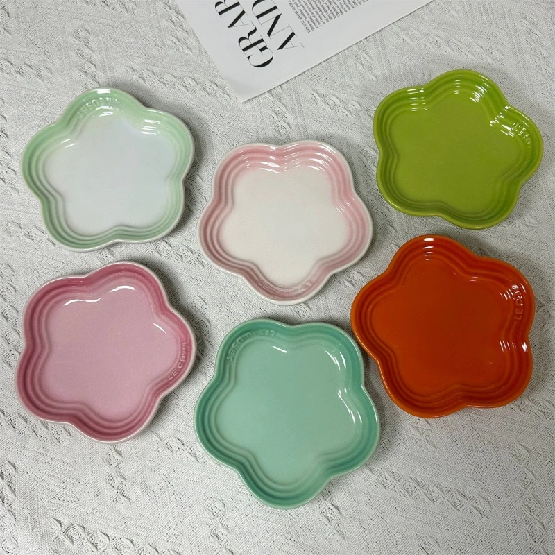 Plum Blossom Small Plate 5.5Inches 14cm Rainbow Sauce Plate Flower Shaped Pet Gradual Spike Bone Plate Tableware Ceramic Dishs