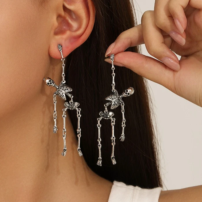 

Halloween Earrings Scary Funny Earrings Personalized Skull Frame Earrings Exaggerated