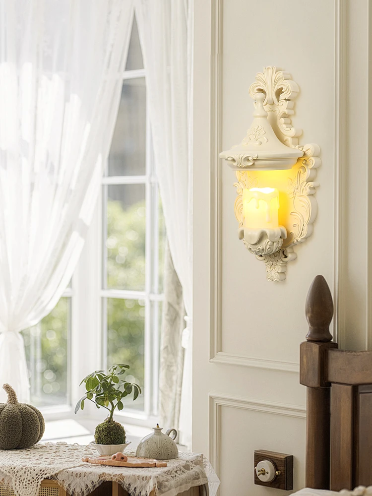 

Французский настенный светильник в стиле ретро Ваби говорит европейское резное искусство персонализированные теплые и романтические светильники для атмосферы отеля