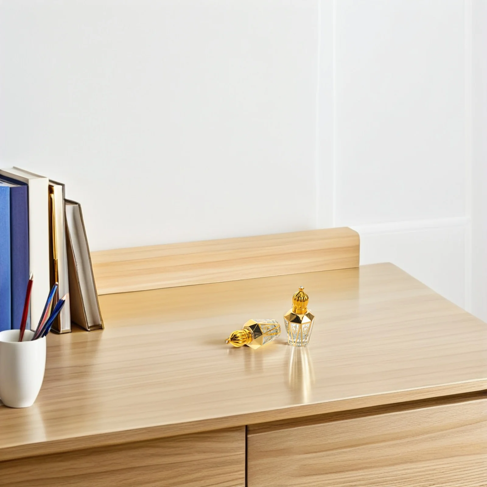 

4Pcs Refillable Glass Roll-on Bottles Portable Travel Size for Perfume Essential Oils 12ml Perfume Oil Bottles