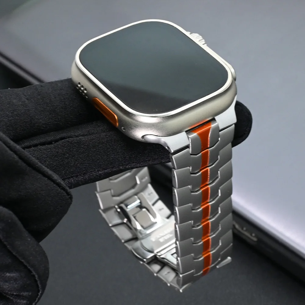 Cinturino a maglie in metallo per Apple Watch Ultra 2 49mm 10 46mm Cinturino di lusso in acciaio inossidabile per IWatch Series 9 8 7 6 SE Bracciale business