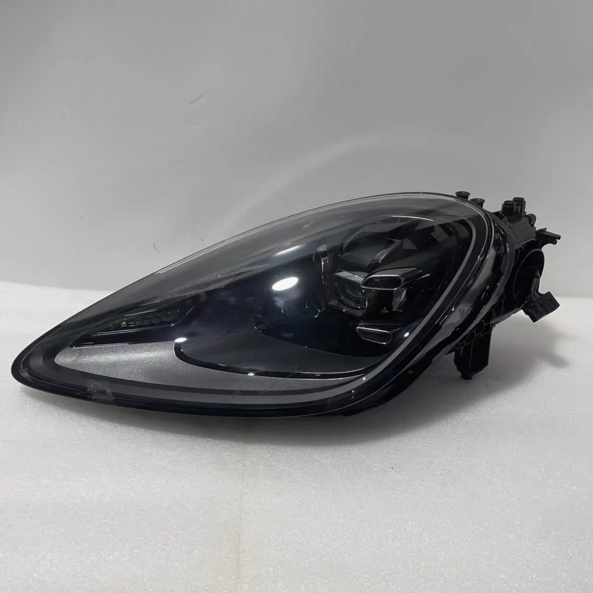 

Подходит для Porsche Cayenne 2018-2023 Porsche 9Y0 Фара Porsche 9YA Светодиодная фара черная с средней конфигурацией AFS