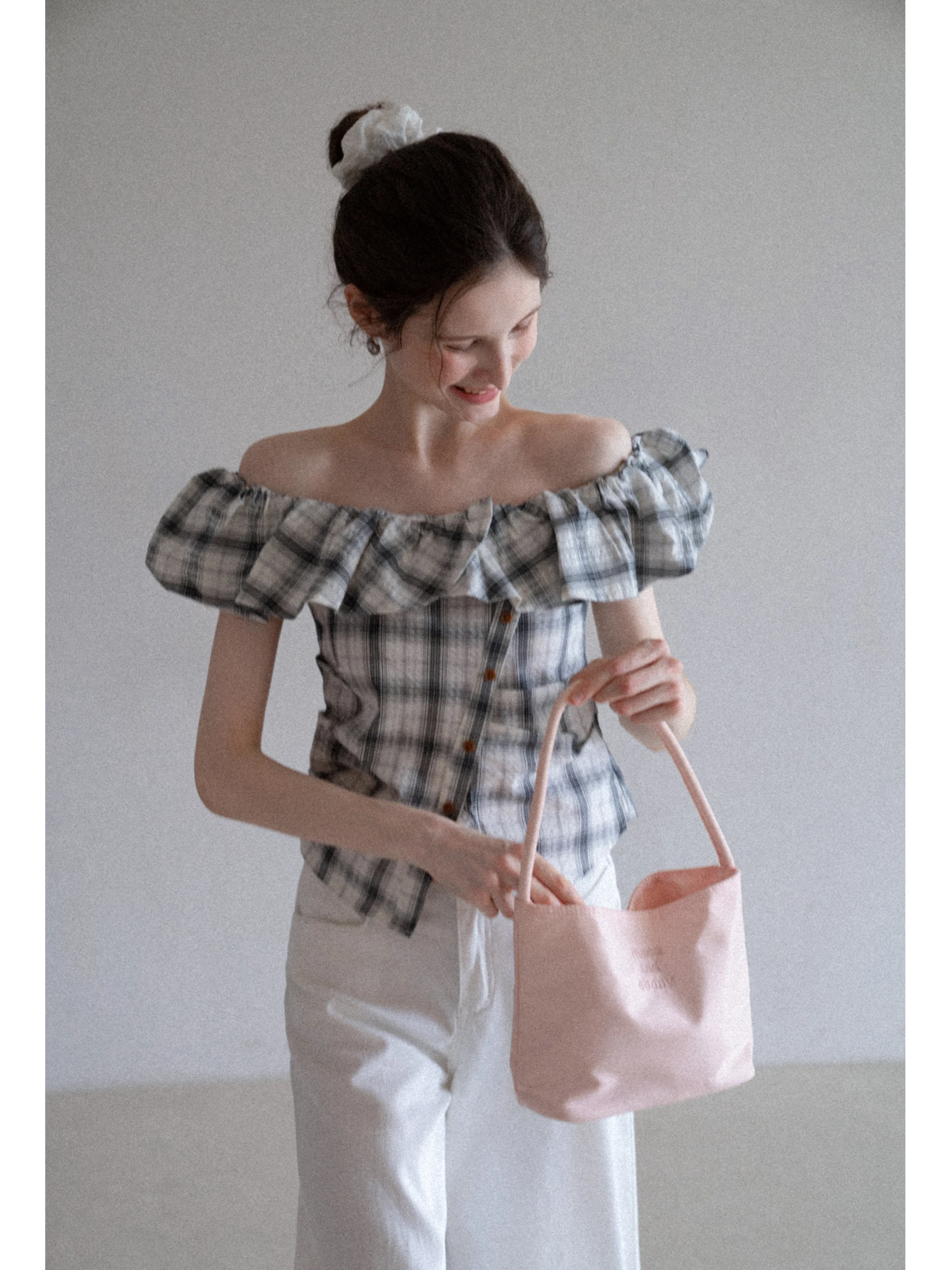 

Французский облегающий клетчатый женский повседневный топ на одно плечо с отделкой по подолу, повседневный летний топ E25A6545YM из полиэфирного волокна