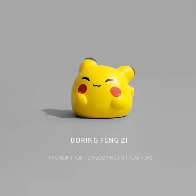 4 szt. Anime Kreskówka Uroczy Pikachu Antystresowy Model Ozdobny na Biurko Komputerowe Mini Figurki Lalki Urocza Zabawka Dekoracja Samochodu