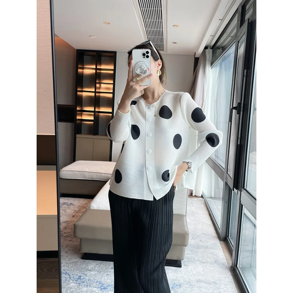 Miyake Pleated Cardigan Jacket Spring2025 New Clashing Polka Dot Printed Fold Cardigan Short Pleats Jacket Seven-quarter Sleeves
