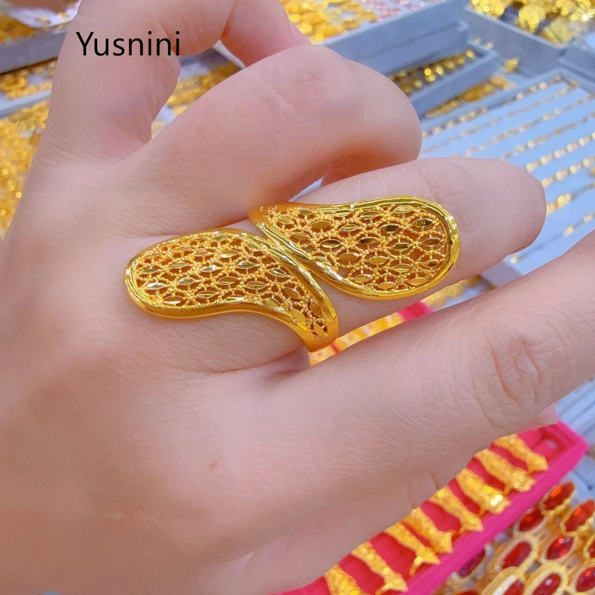 

Personalized Rings Dubai Jewelry 24K Gold-Plated Ring Is A Gift For Your Beloved Wedding Party