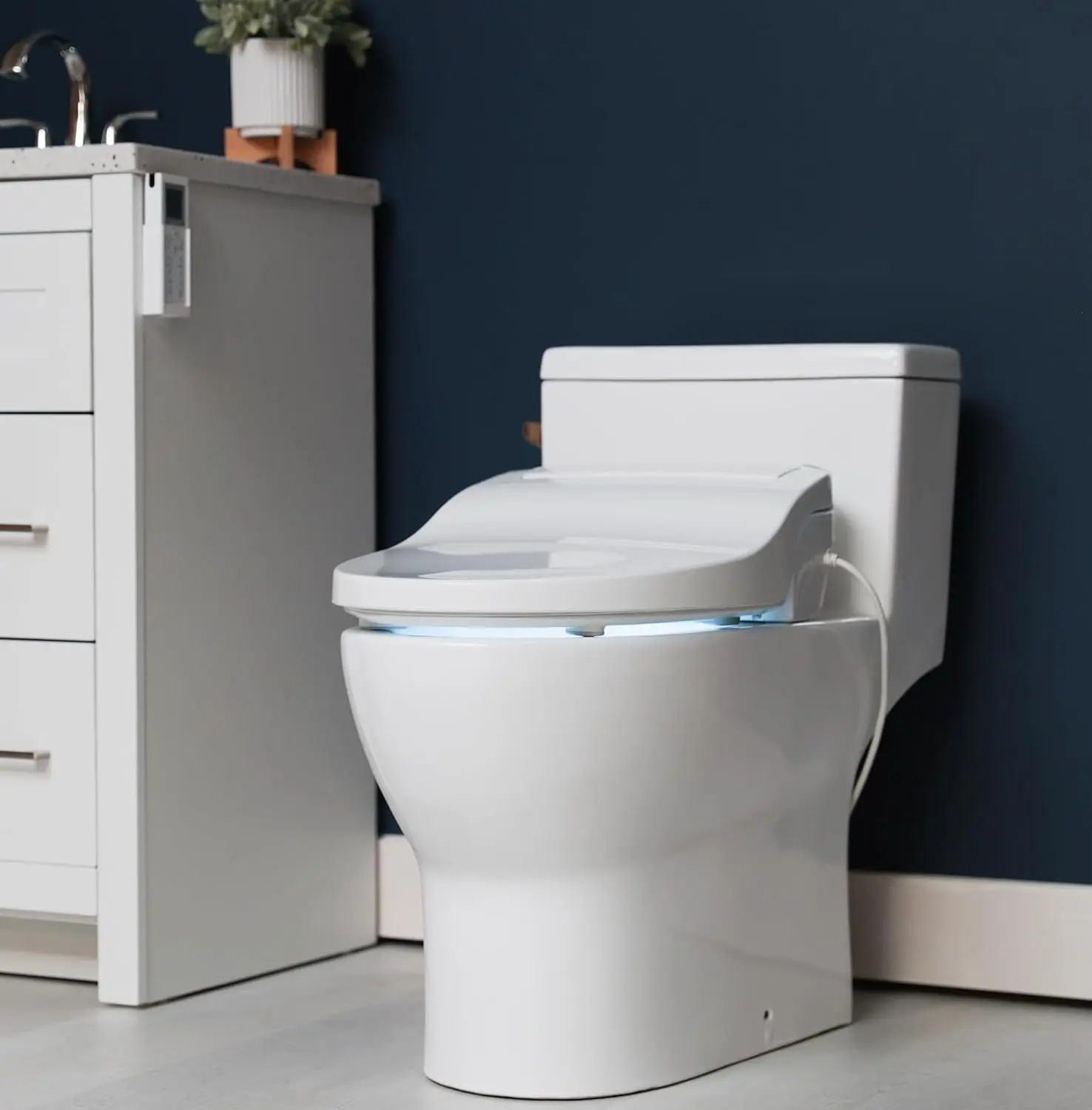 Alpha Bidet Jx Langwerpig Bidet Wc-Bril, Wit, Eindeloos Warm Water, Achter-En Voorwas, Led-Licht, Stille Bediening, Draadloos