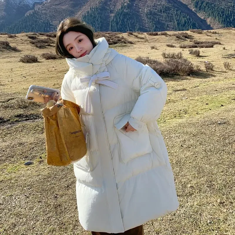 

2025 Winter New Women's Down Jacket Commuting Oversized Hooded Pie Overcomes